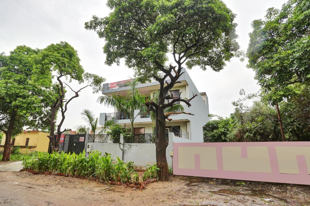Gallery image of Hotel O Prince Residency in Greater Noida