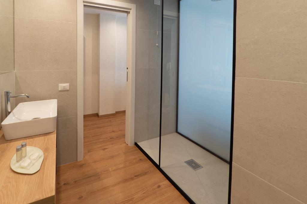 Al Pescatore Suites - 12