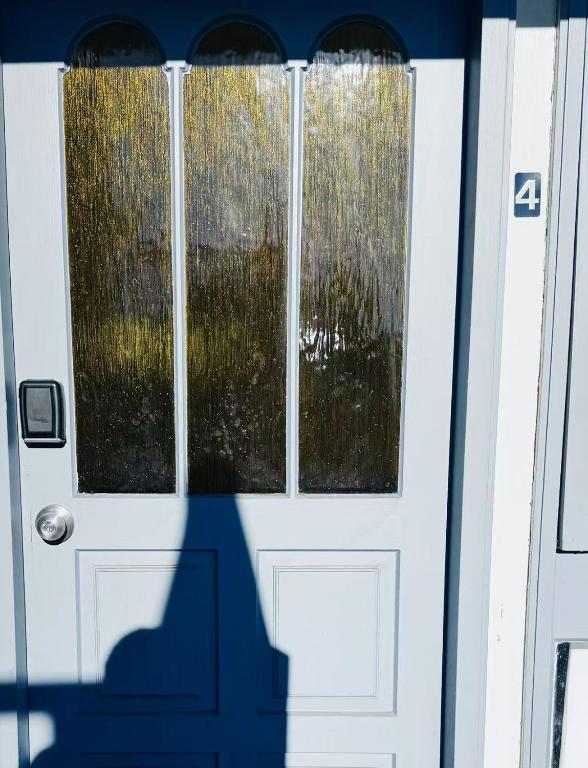 Merivale Court Family Suit-Unit 4