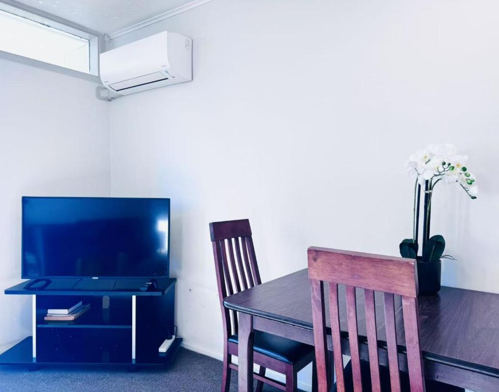 Merivale Court Family Suit - Resim 37