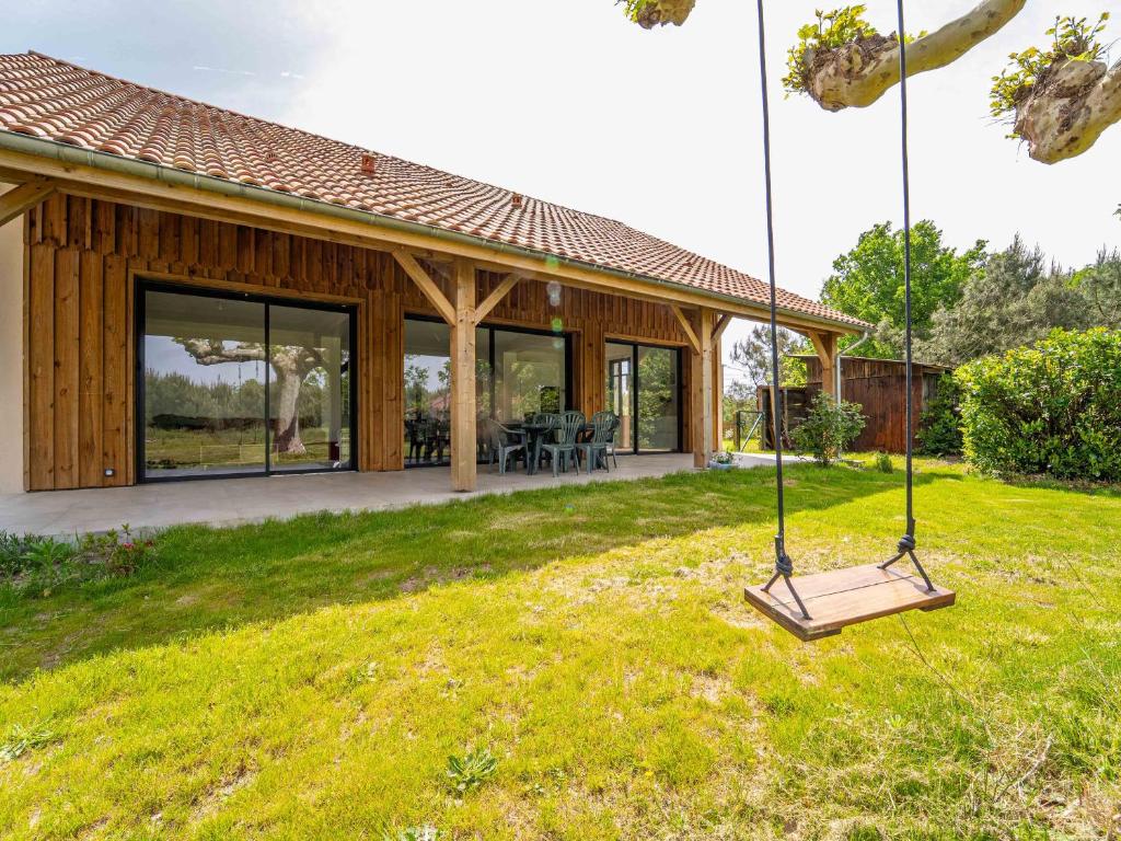 Zahrada ubytování Maison familiale à Saint-Julien-en-Born, 8 pers, proche océan - FR-1-50-191