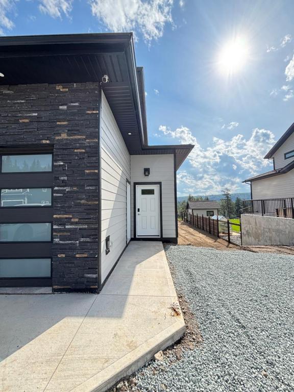 El edificio en el que está la casa vacacional