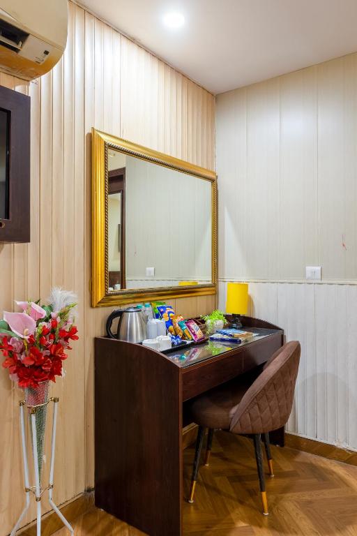 لابی و فضای عمومی Hotel Picasso Residency near Naraina Vihar Metro Station New Delhi - تصویر ۵