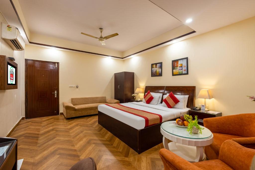 تصویر اتاق‌های Hotel Picasso Residency near Naraina Vihar Metro Station New Delhi - تصویر ۲
