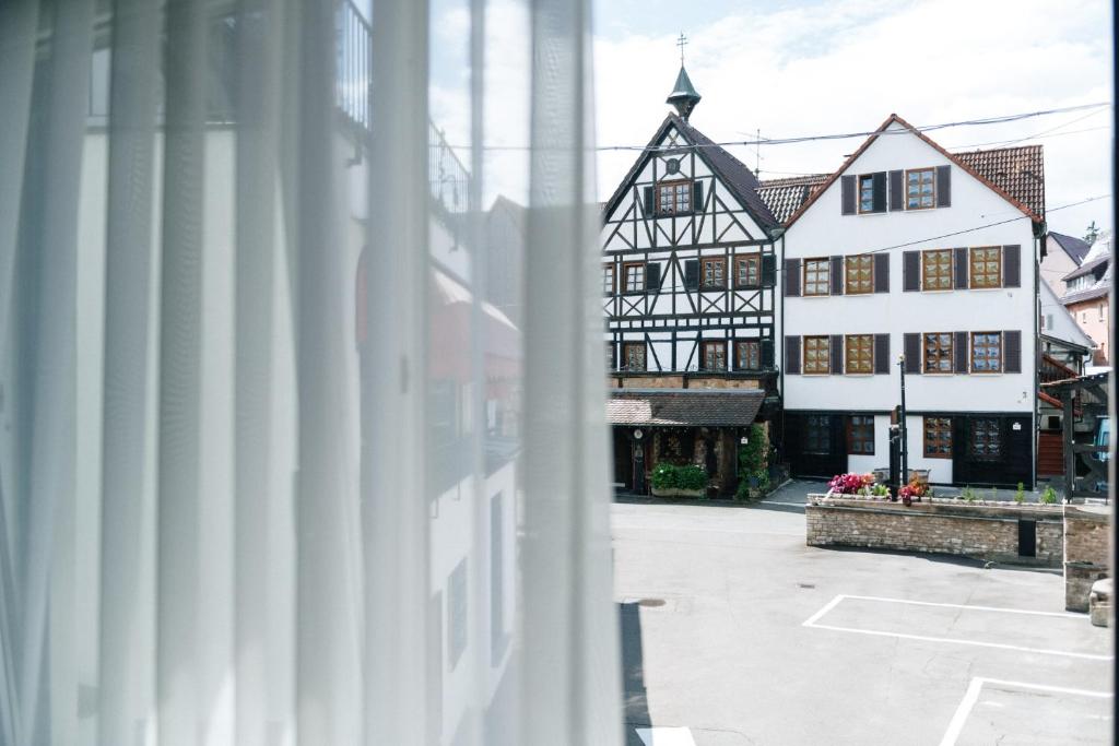 Hotel Traube nähe Messe Stuttgart - Resim 17