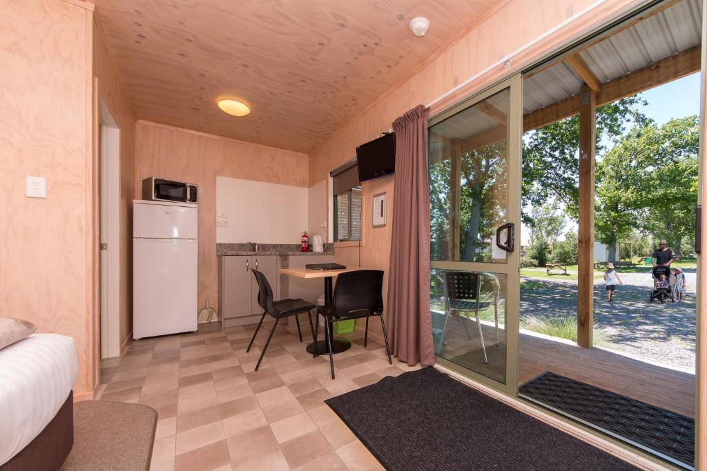 Martinborough TOP 10 Holiday Park - Resim 42