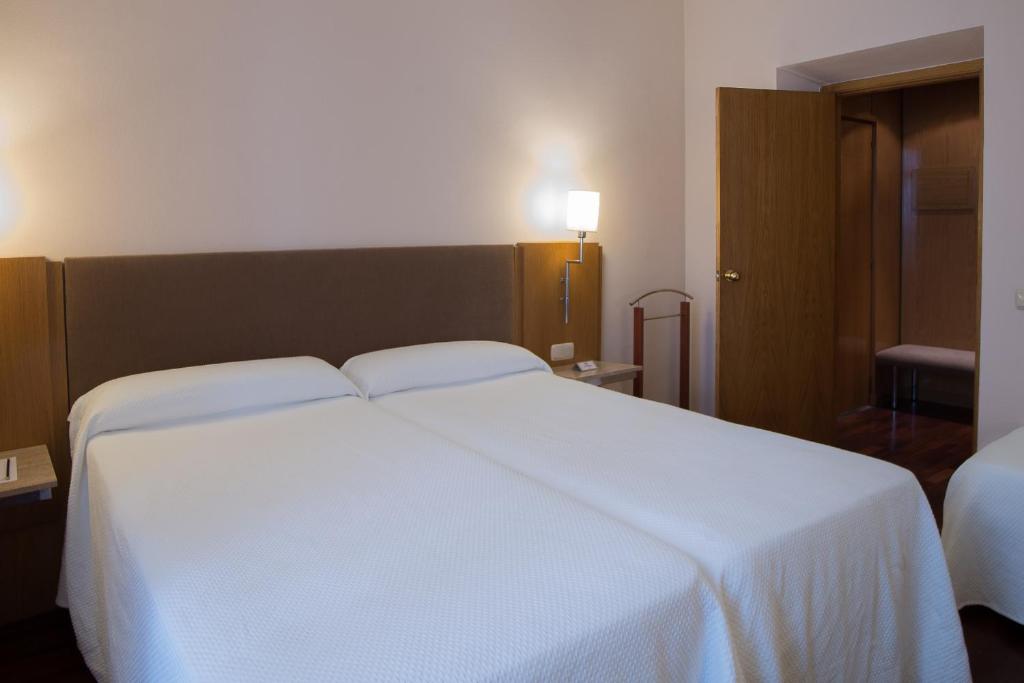 Hotel Inglaterra - Resim 29