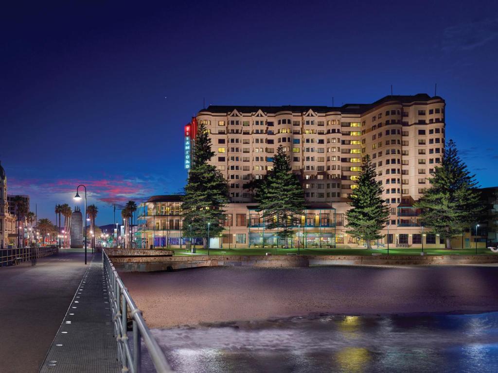 Stamford Grand Adelaide Hotel