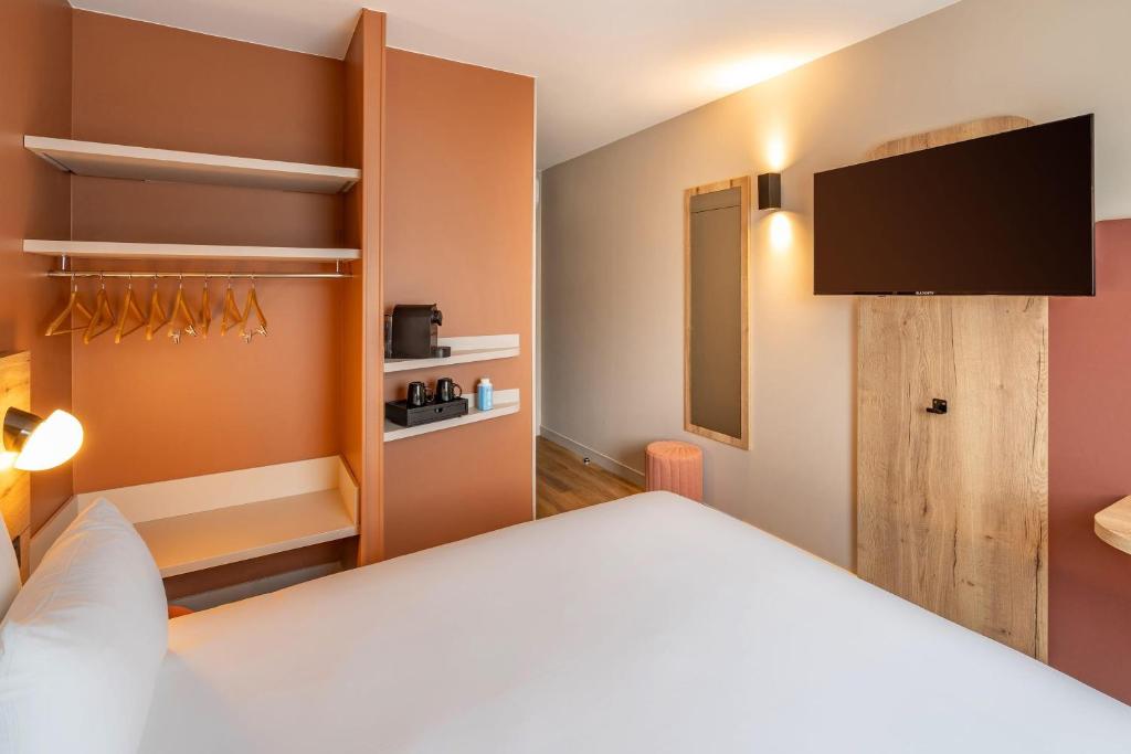 Sure Hotel by Best Western Tours Sud - Standard Queen Room - Non-Smoking