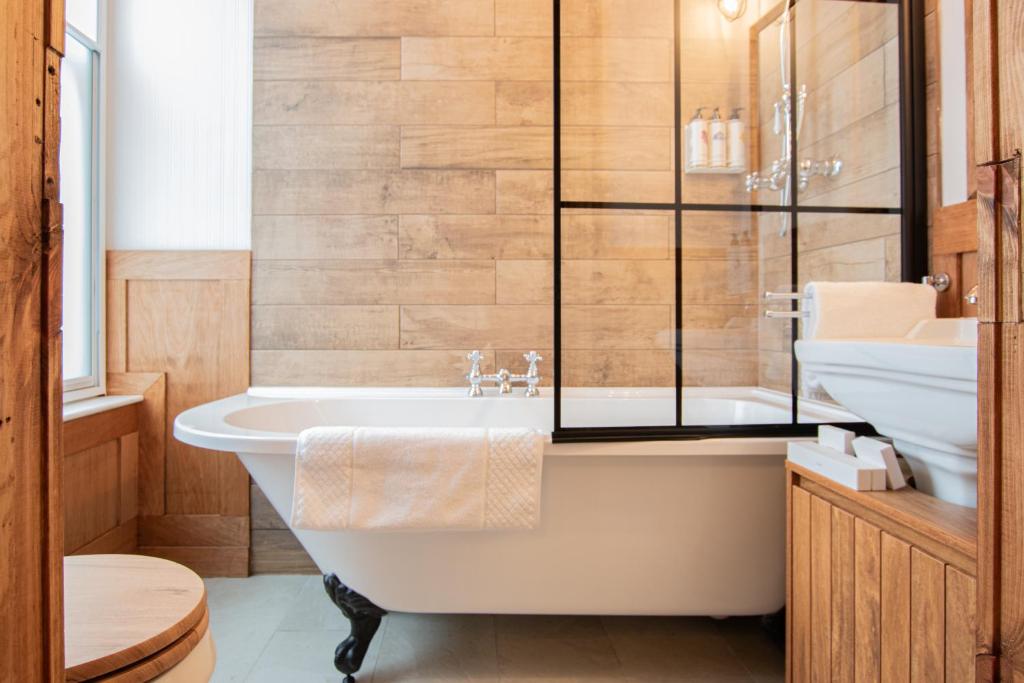 The Old Farmhouse Pub and Rooms - Resim 42