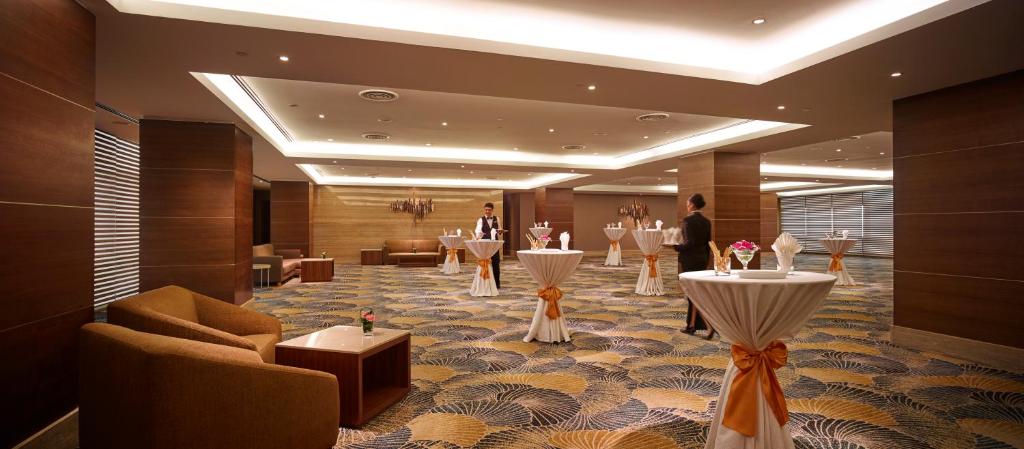 Ruang duduk di Sunway Putra Hotel Kuala Lumpur