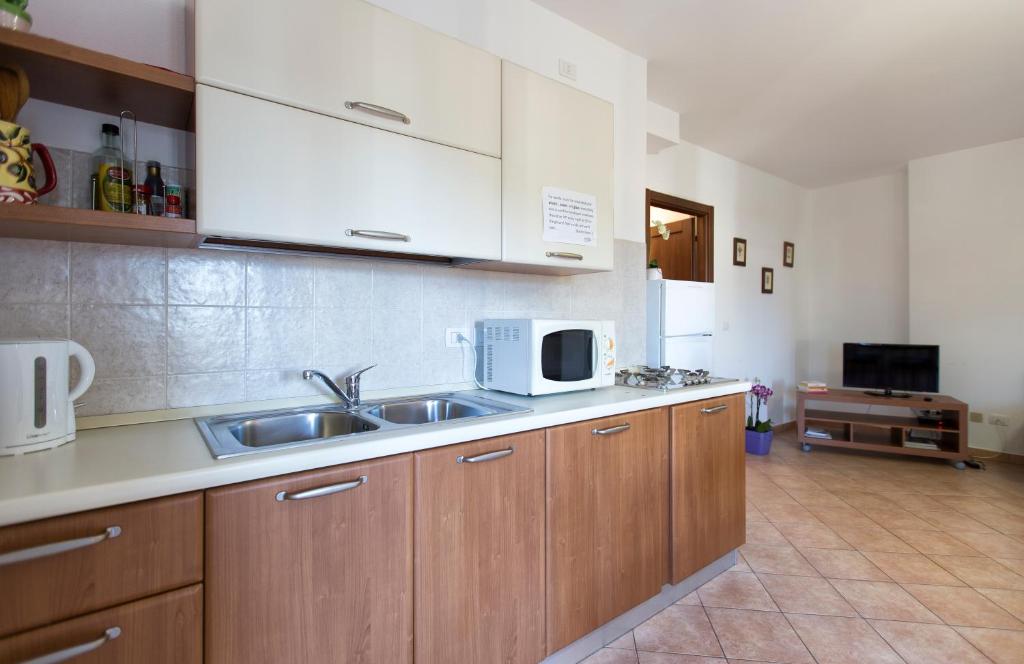 Kuchnia lub aneks kuchenny w obiekcie Elena House Fertilia