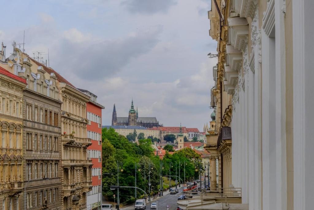 Royal Prague City Apartments - Resim 8