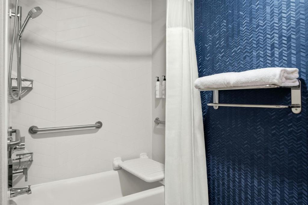 Fairfield Inn and Suites New Buffalo - Habitación Queen Con Dos Camas Queen