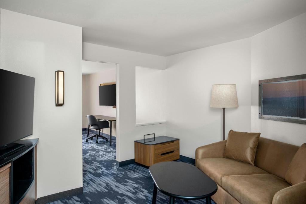 Fairfield Inn and Suites New Buffalo - Estudio King Con Sofá Cama