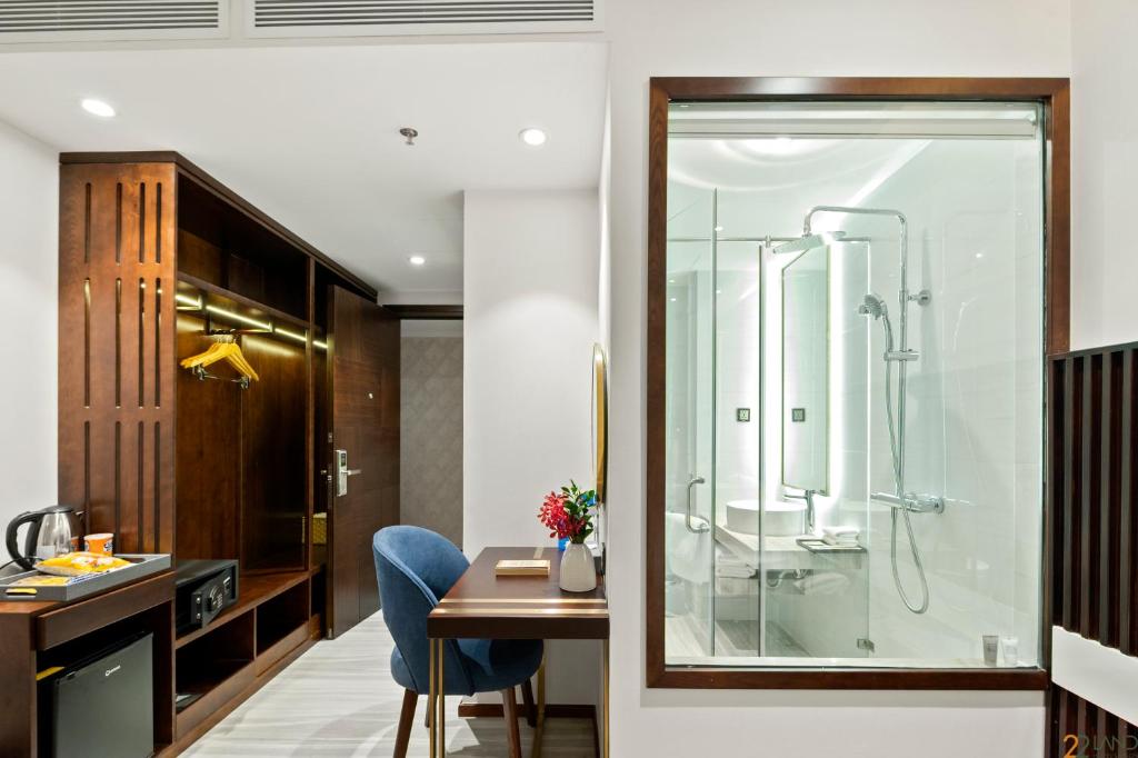 22Land Hotel Saigon - Deluxe-Zweibettzimmer Ohne Fenster