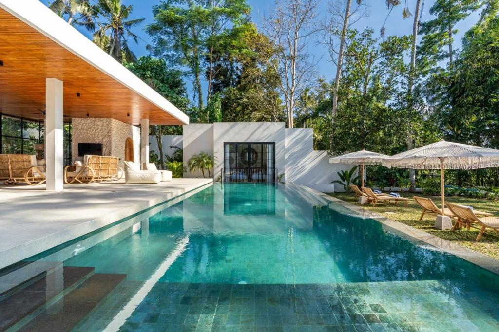 Fire Fly Villa