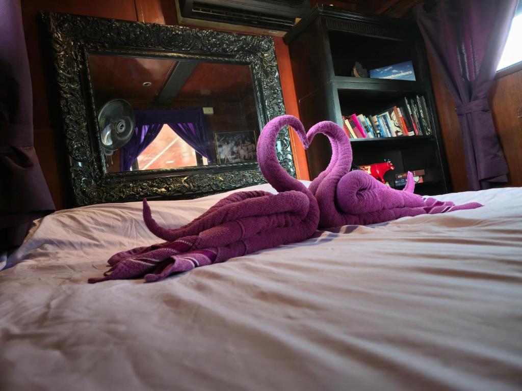 Sabai Sabai Liveaboard Bangkok - 1