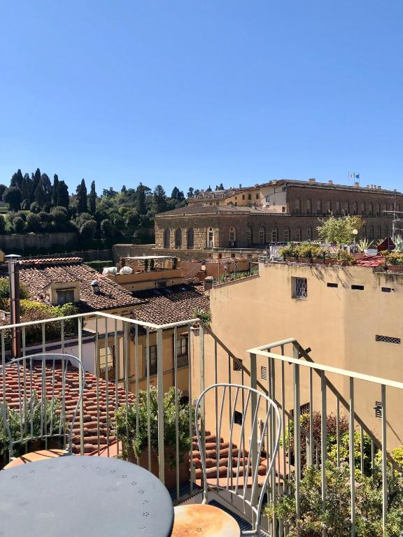 Suite with 3 terraces at Ponte Vecchio