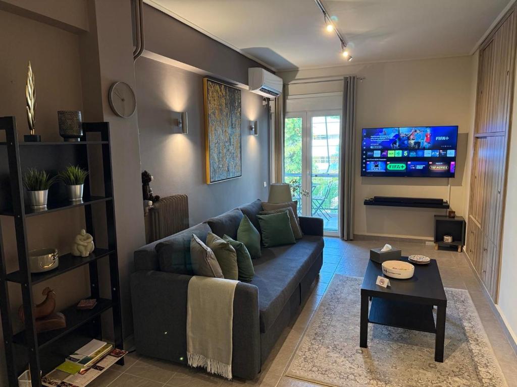 Charming apartment in Glyfada center