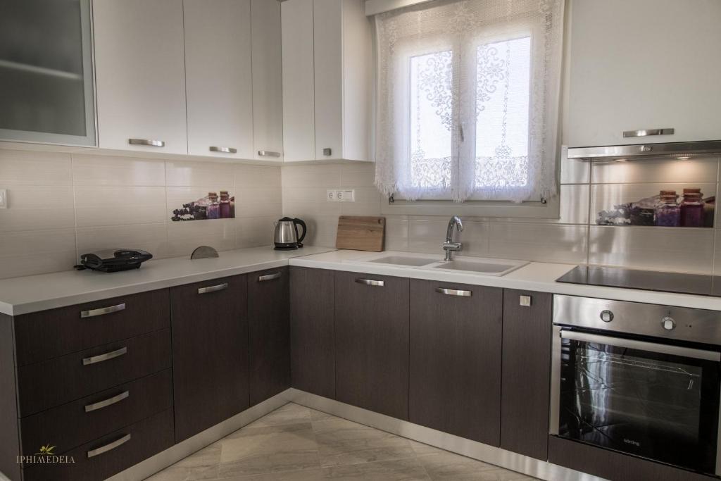 Iphimedeia Luxury Hotel & Suites - Superior Two-Bedroom Apartment With Sea View