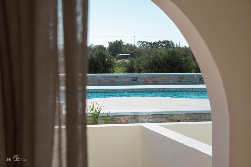 Iphimedeia Luxury Hotel & Suites - 17