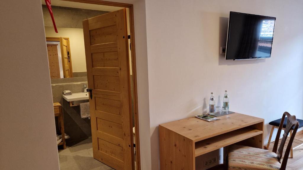 Hotel Landgasthof Alter Wirt - Double Room With Private Bathroom