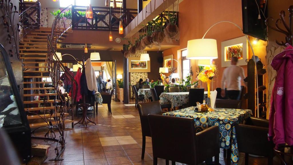 Fotografia z galérie ubytovania Tajemniczy Ogród Szczytna - Bed & Breakfast v destinácii Szczytna
