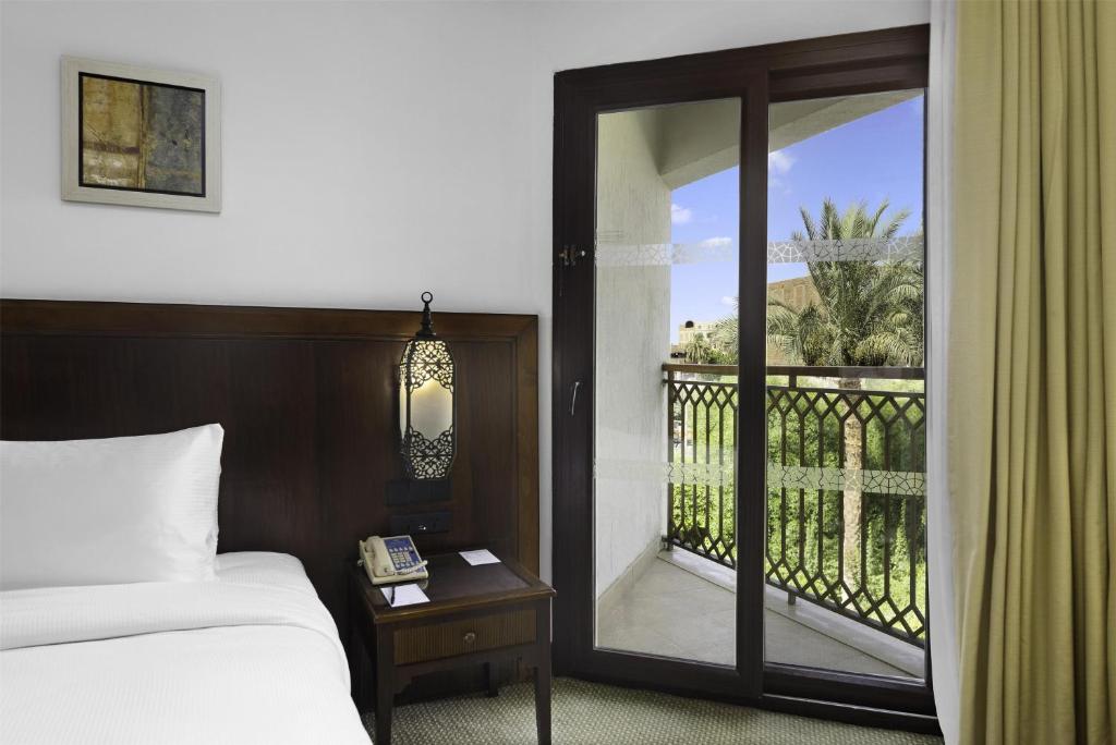 Hilton Luxor Resort & Spa - 1