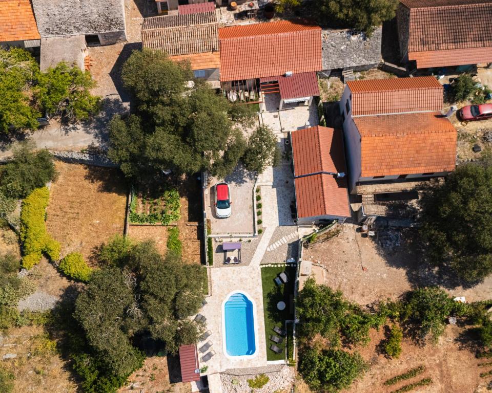 an overhead view of a school yard with a building at Kameni dvori in Dubrava