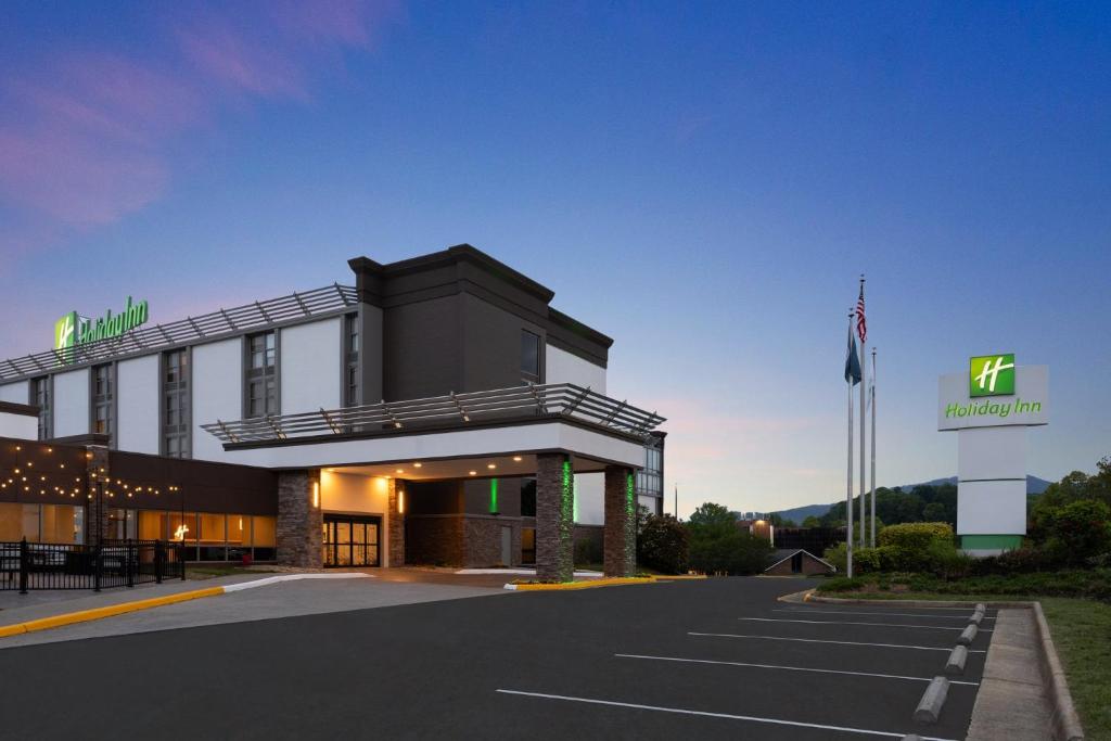 Holiday Inn Roanoke-Tanglewood-Rt 419&I581 by IHG