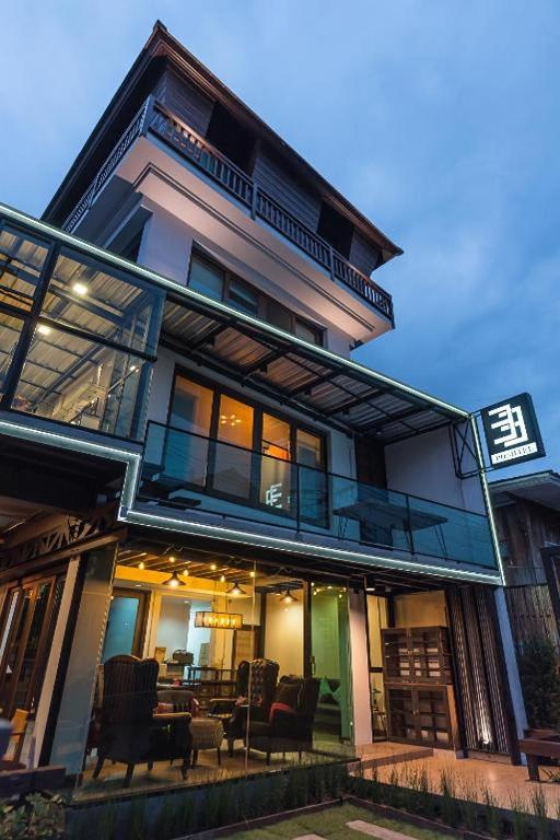 33 Poshtel - Resim 36