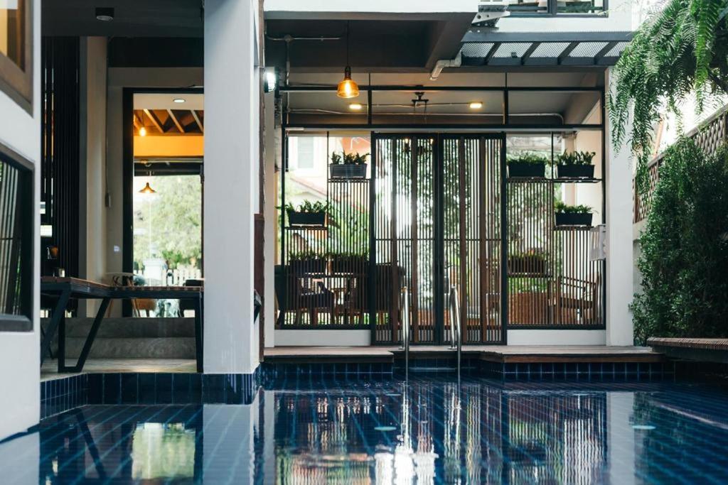 33 Poshtel - Resim 19