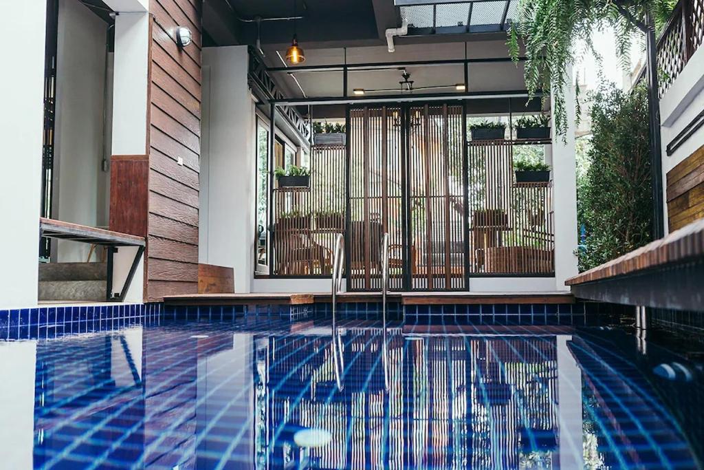 33 Poshtel - Resim 12