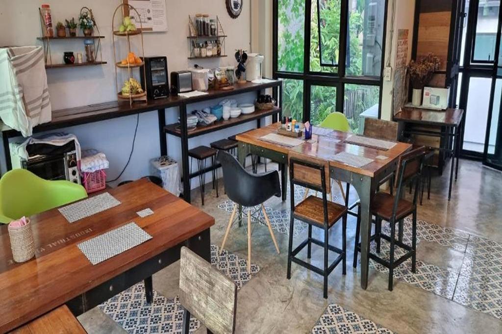 33 Poshtel - Resim 24