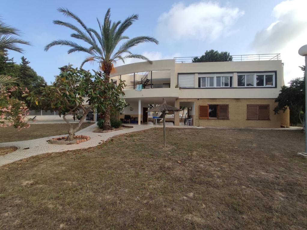 Villa con Piscina en Laguna Rosa