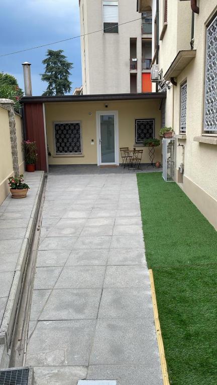 Villa Lidya Malpensa - Camera King Con Vista Giardino