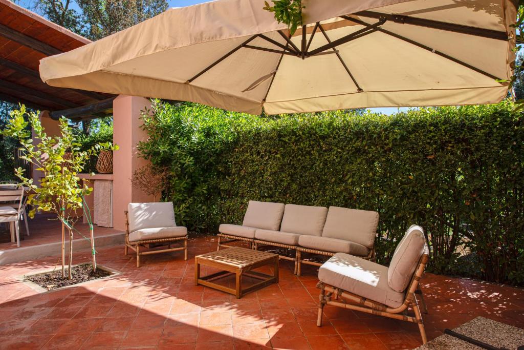 Κήπος έξω από το Elegant Hideaway