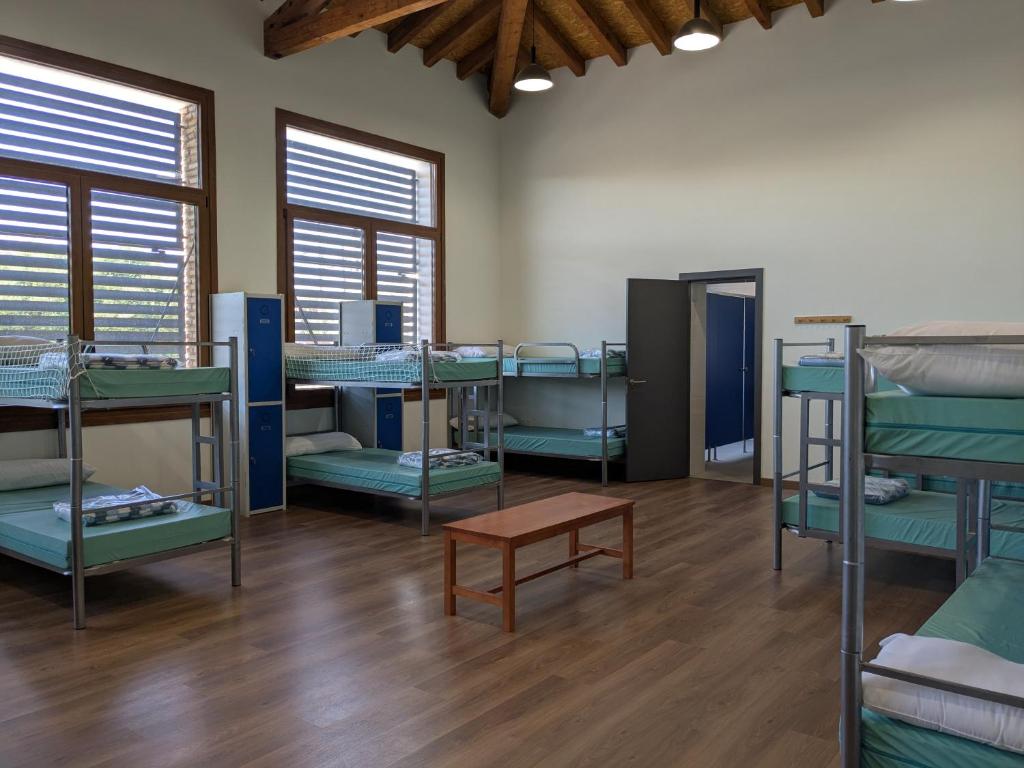 Albergue Municipal Las Escuelas - Chambre Familiale Avec Salle De Bains Privative
