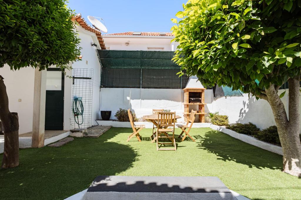 Home Out Casa do Arco in Belém