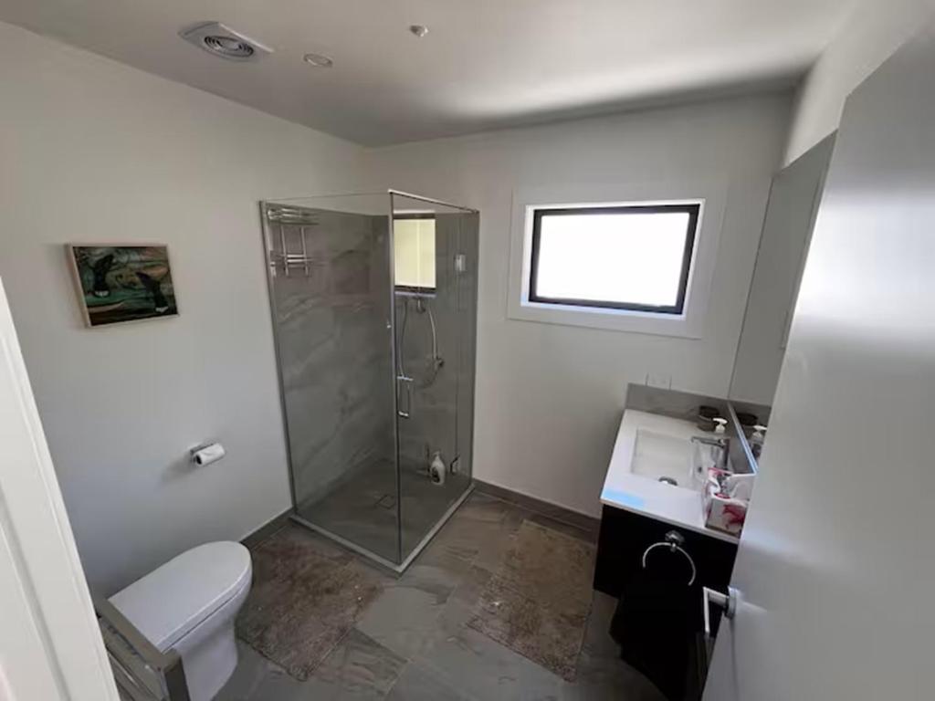 The Shoe Box - Resim 3