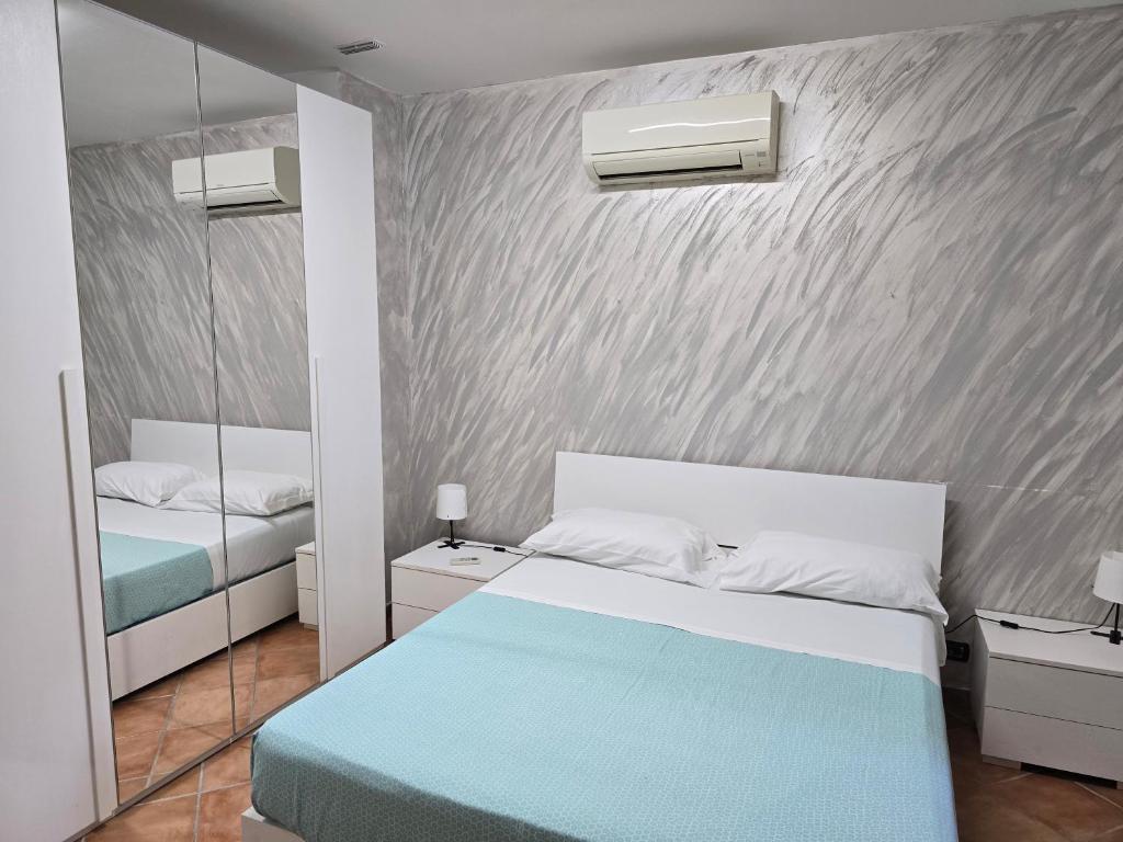Napoli Central Museo Suite near to Subway & Quartieri Spagnoli