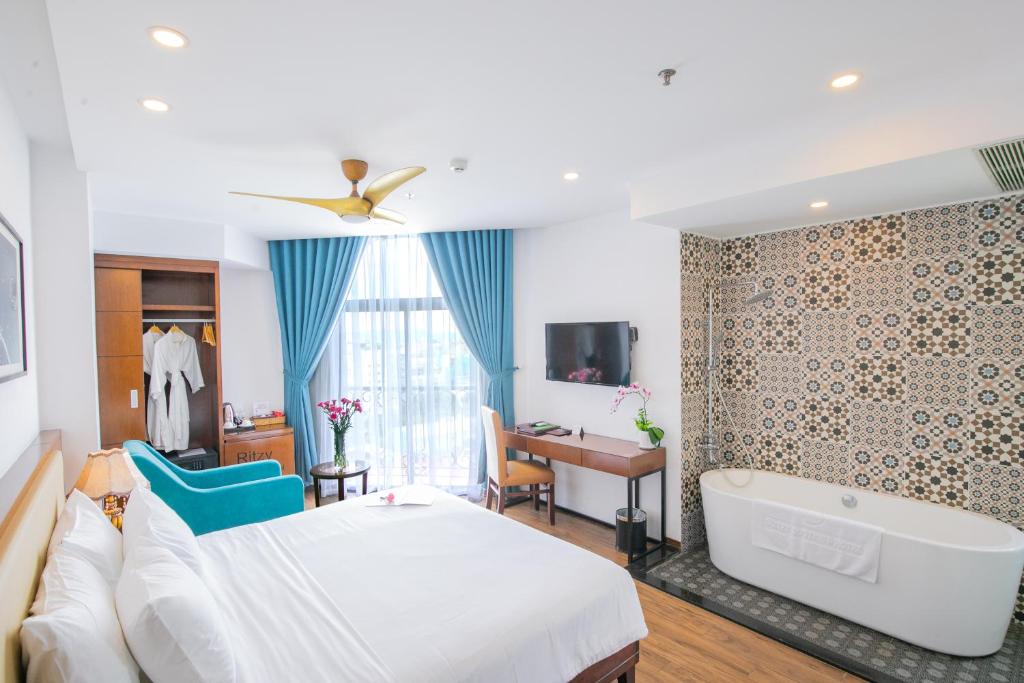 Suite Nhìn Ra Thành Phố