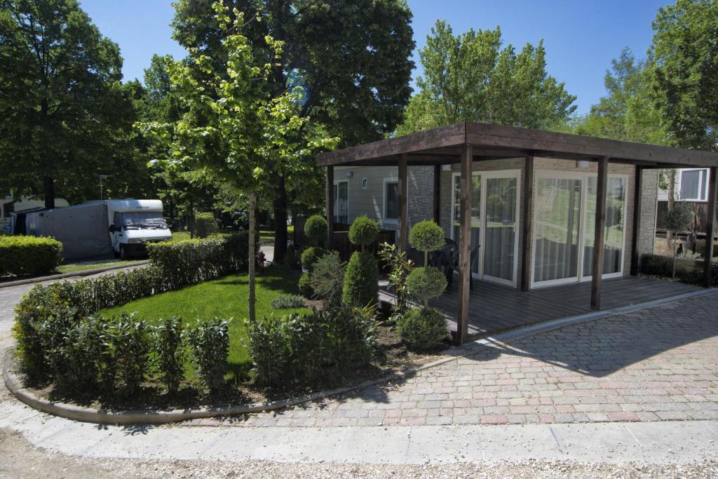 Zahrada ubytování Flaminio Village Bungalow Park
