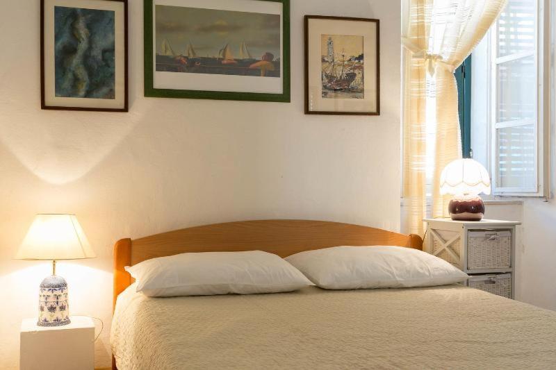 Posteľ alebo postele v izbe v ubytovaní Old Town Port Apartments