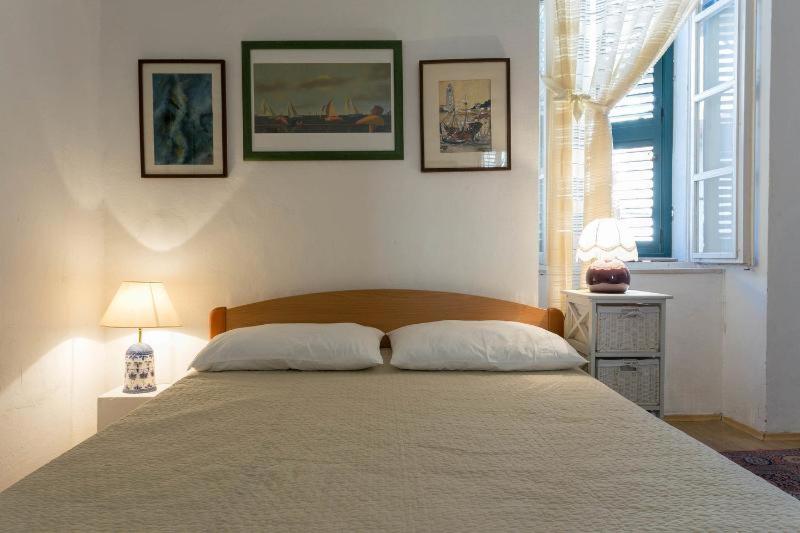 Posteľ alebo postele v izbe v ubytovaní Old Town Port Apartments