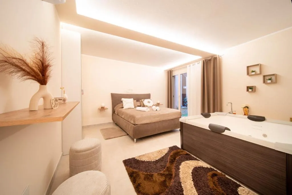 Desiree Luxury House- vasca idromassaggio