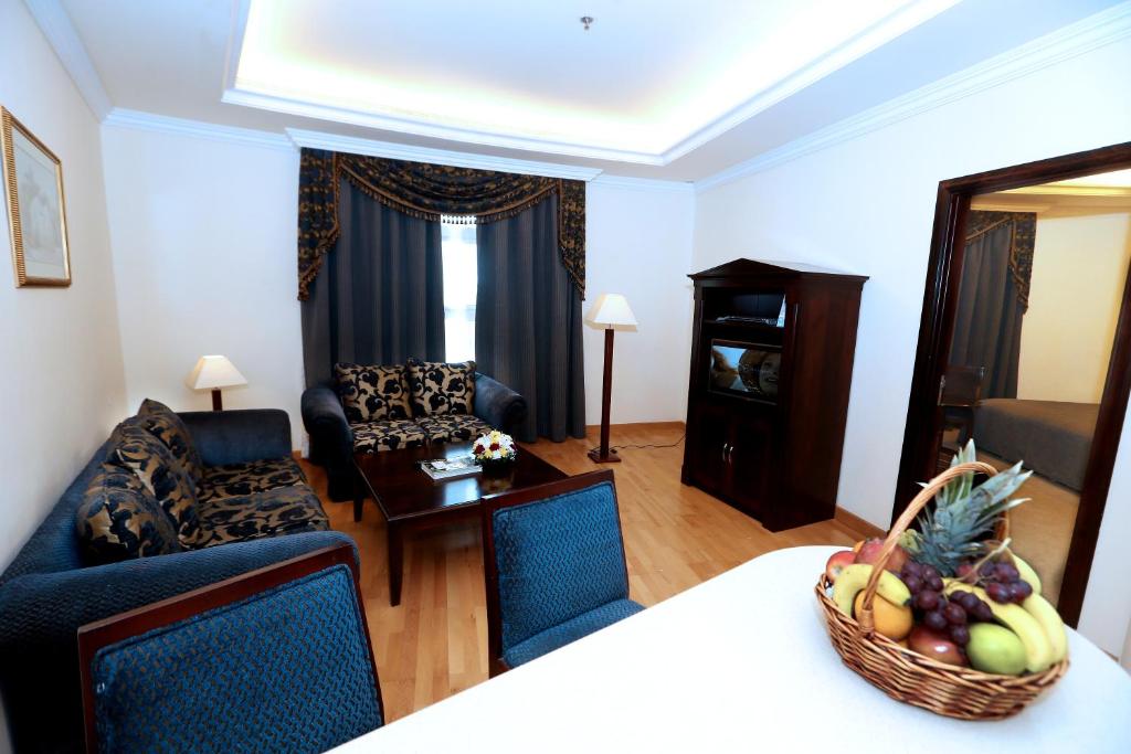 Posezení v ubytování Sharjah Premiere Hotel & Resort