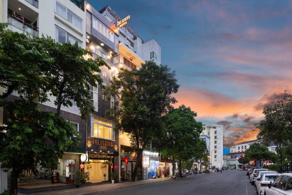 SOL Center Hotel - 17