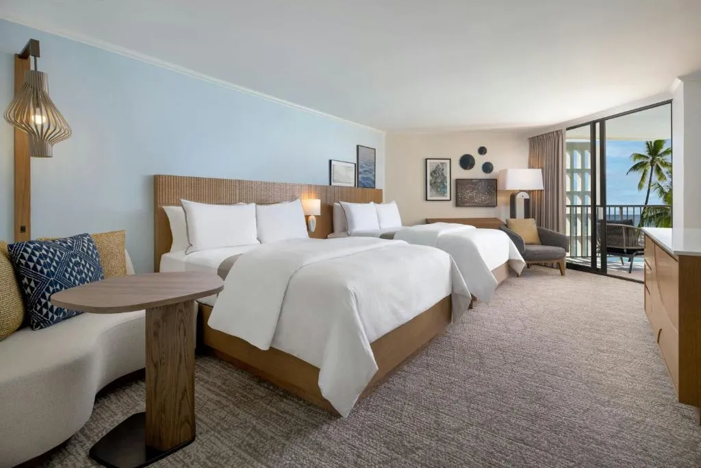 Newly Renovated Tower Ocean View, Larger Guest room, 2 Double, Ocean view